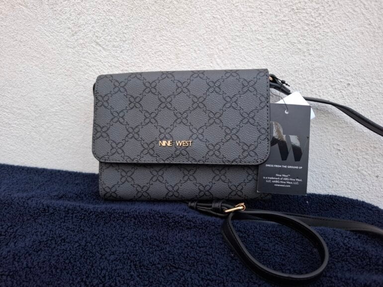 Cartera Nine West